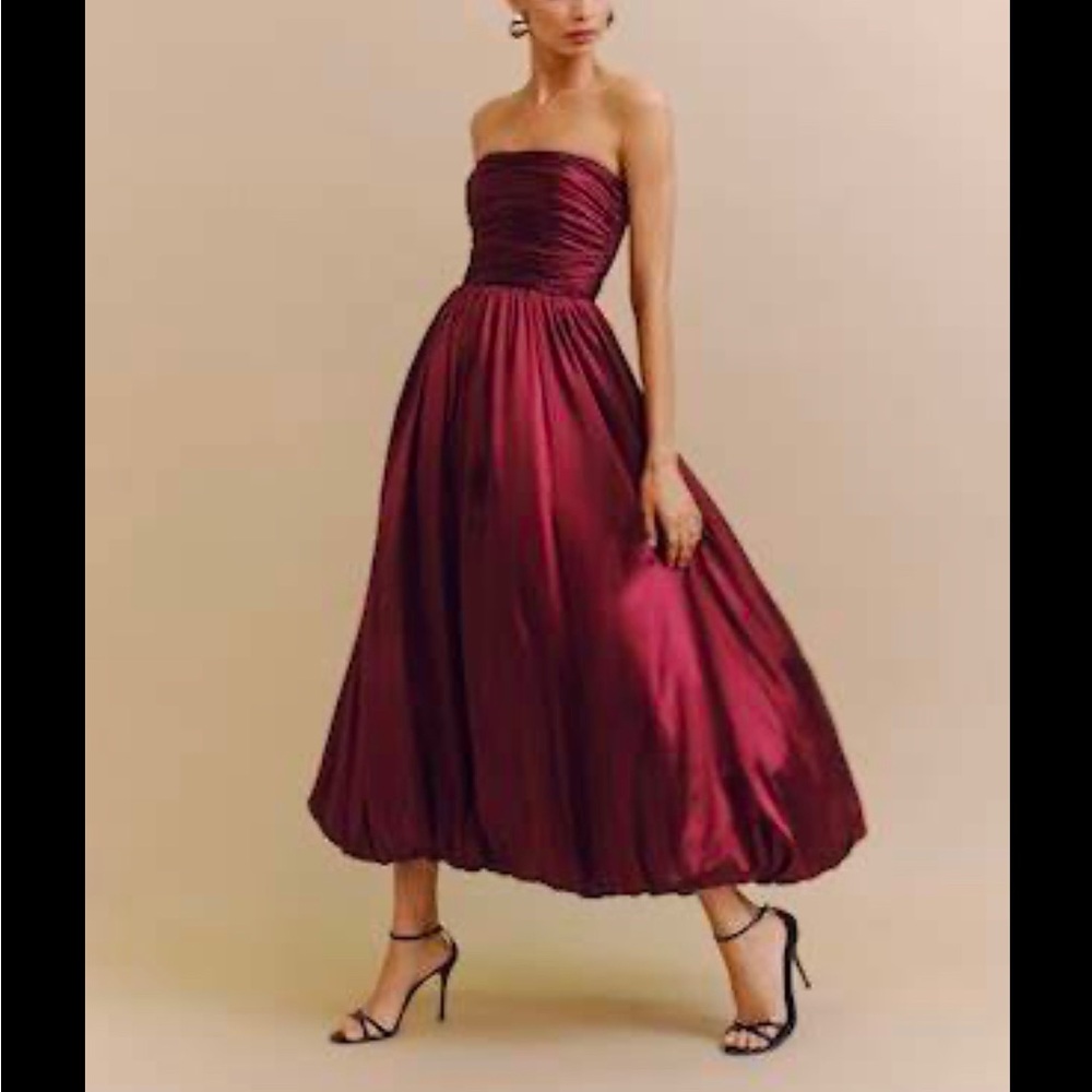 New *NWT Reformation burgundy strapless tea length dress .. now sold out!!